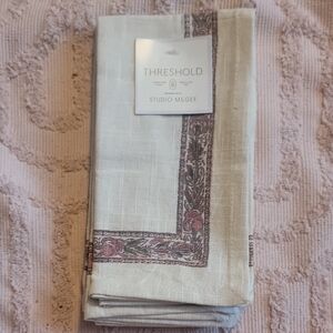 Threshold Studio McGee Floral Designed 4pk Napkins In Cream